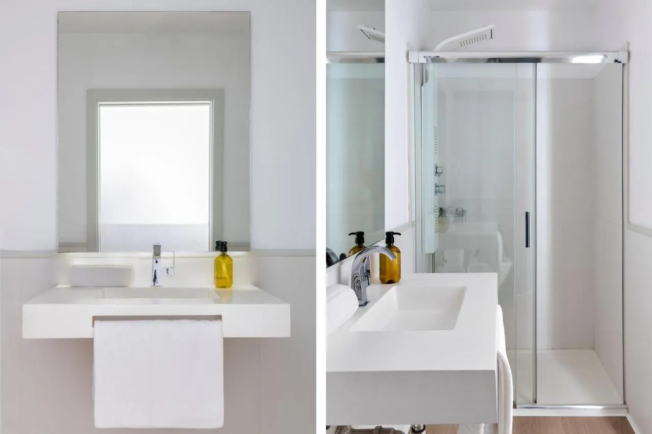 Suites Maestranza Santas Patronas - Penthouse With Jacuzzi And Parking Seville Apartment